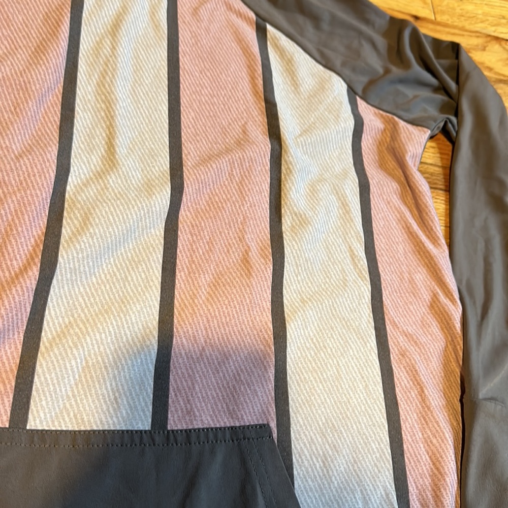 LulaRoe Amber - Picture 2 of 6